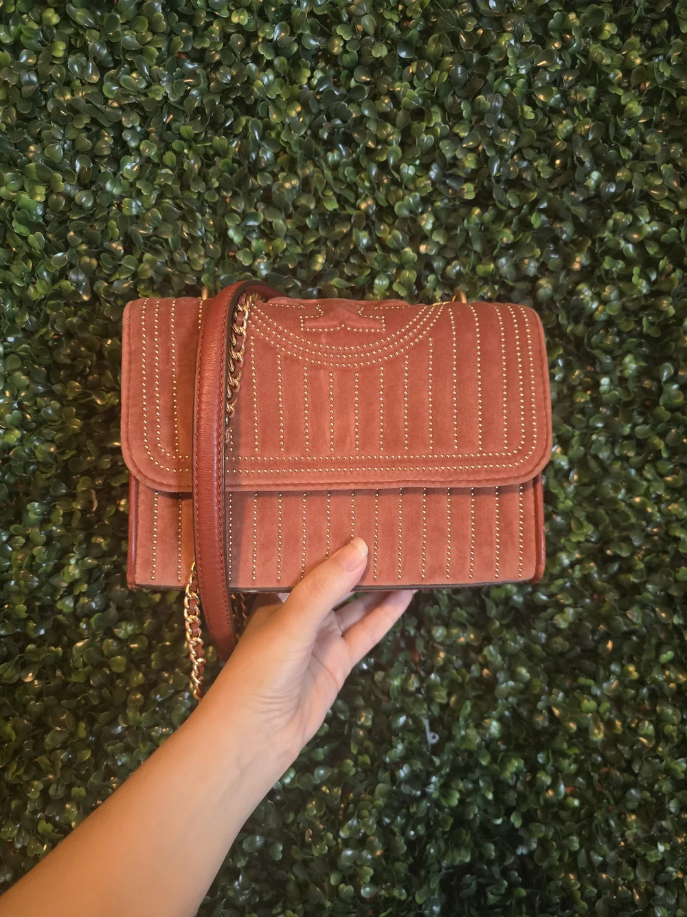 Tory Burch Fleming Suede Bag In Rust